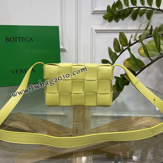 Bottega veneta高端女包 KF0017 寶緹嘉Cassette肩背女包 BV新款放大編織斜挎包  gxz1383